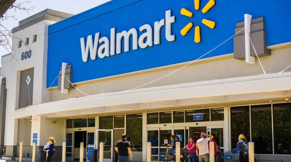 California court de-certifies Walmart class action