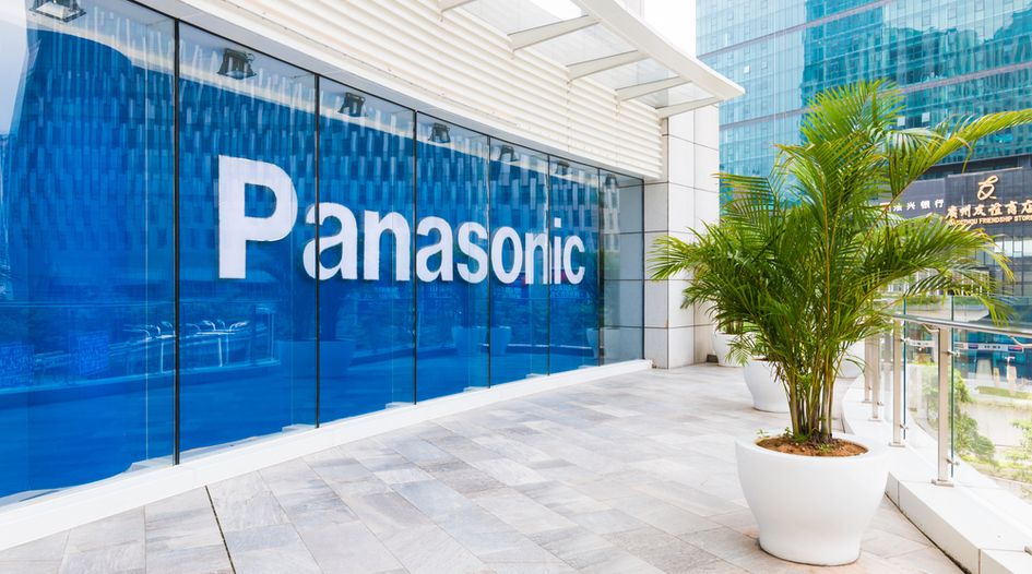 Panasonic sells portfolio of wireless patents to Apple
