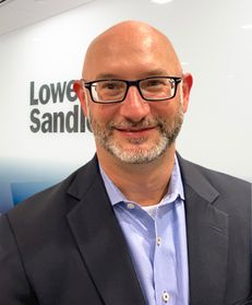 Jonathan Lewis