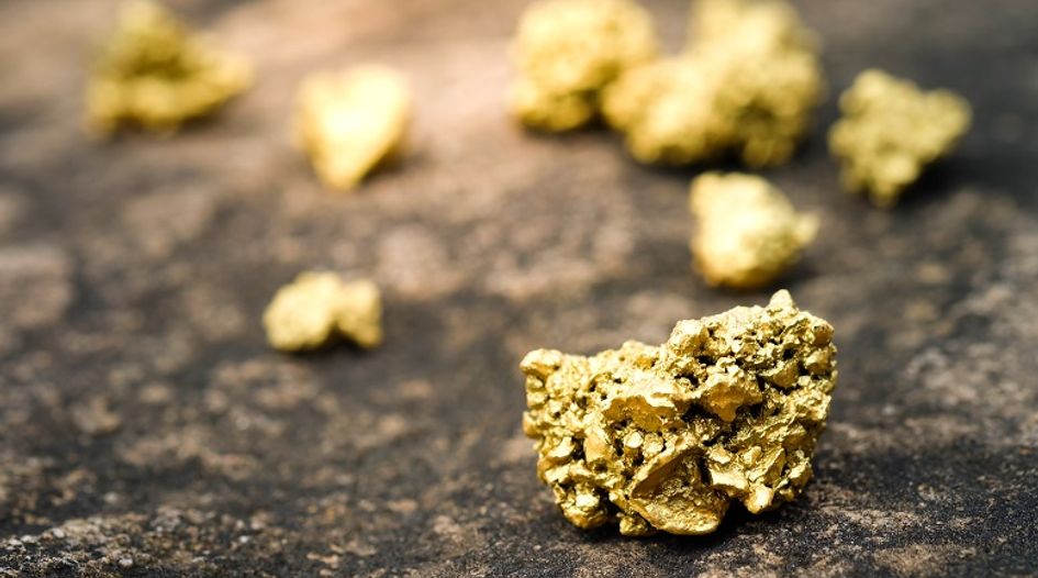 Canadian miner goes for gold with royalties buy in Peru
