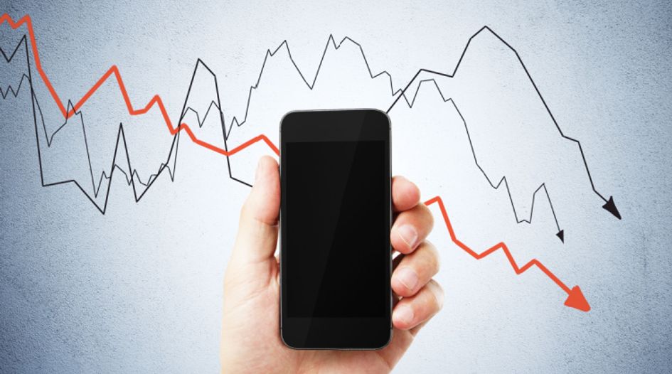 Smartphone sales plummet causing pain for SEP licensors
