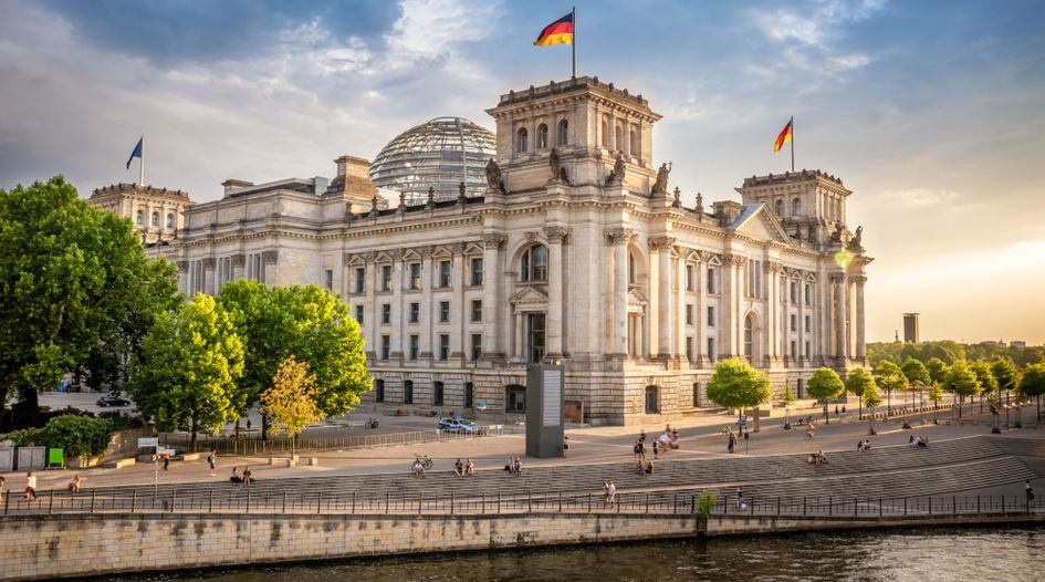 German government fights Facebook page ban