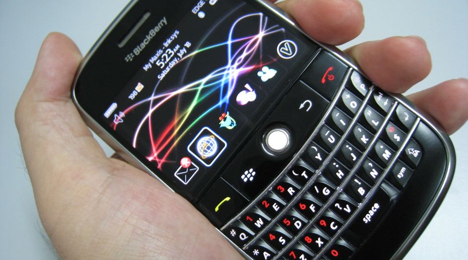 BlackBerry settles billion-dollar fight over royalties