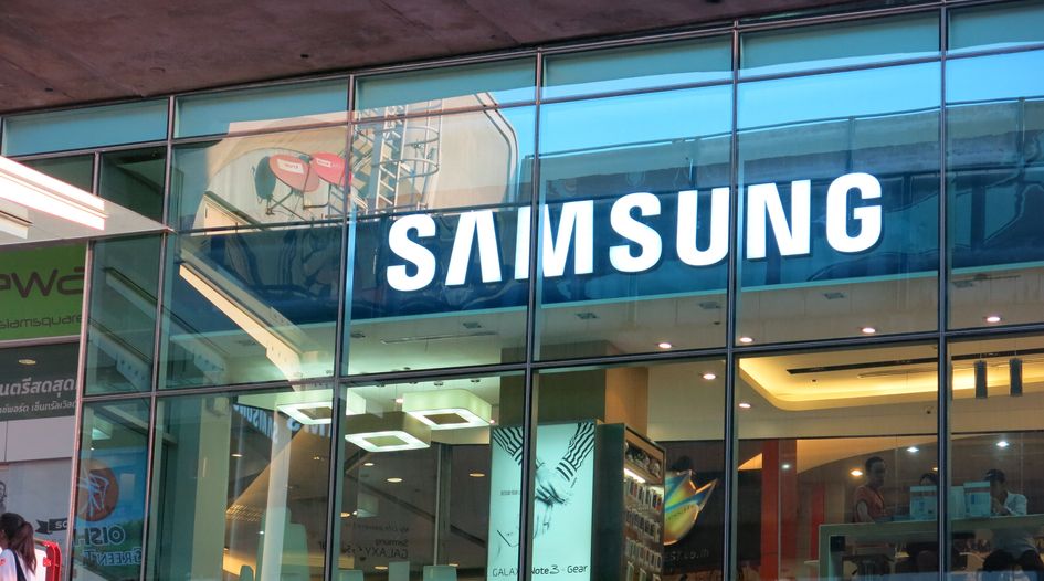 Samsung launches claim as patent licences questioned