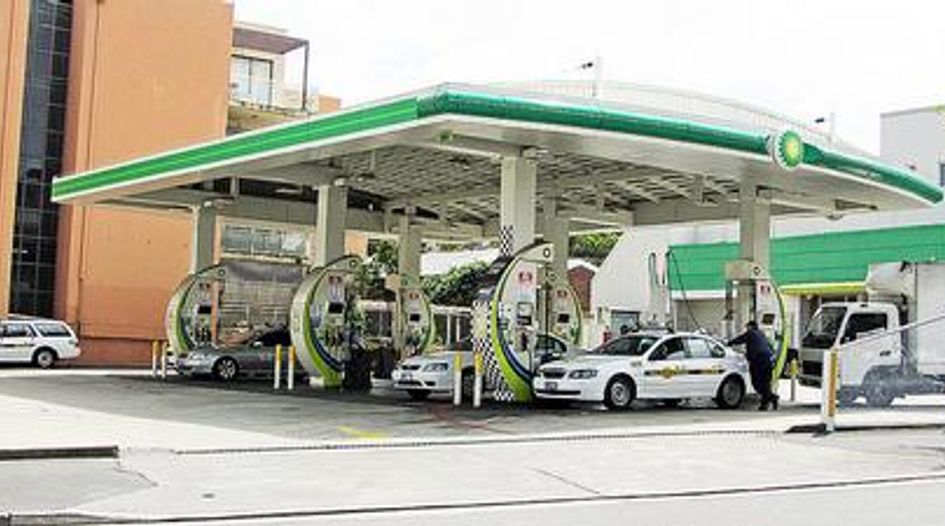 ACCC takes on big oil in petrol cartel probe