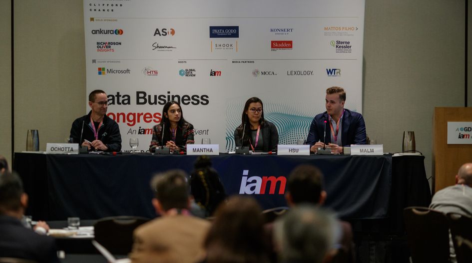 Data Business Congress: trust, integrity, simplicity