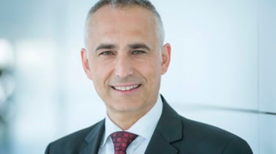 Siemens CCO Moosmayer to join Novartis