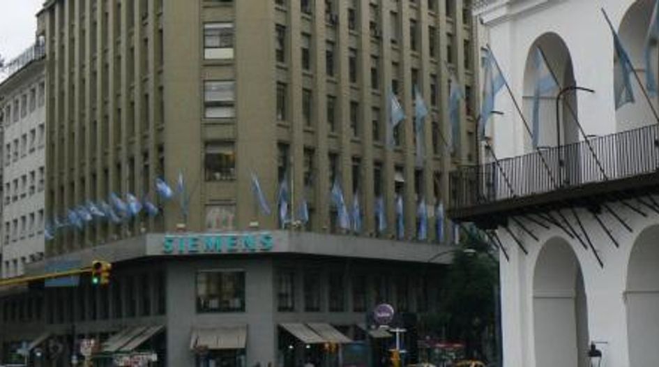 Siemens managers charged over bribery in Argentina