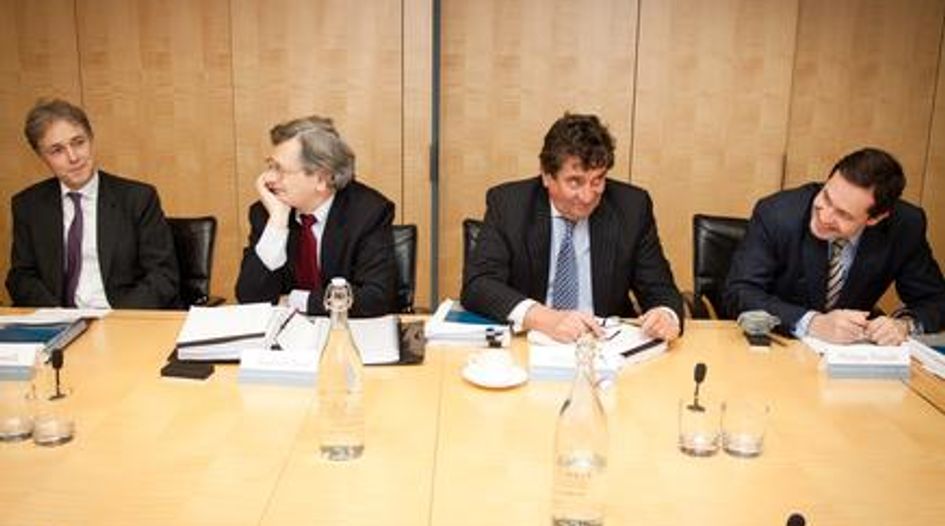 The dynamics of third-party funding II