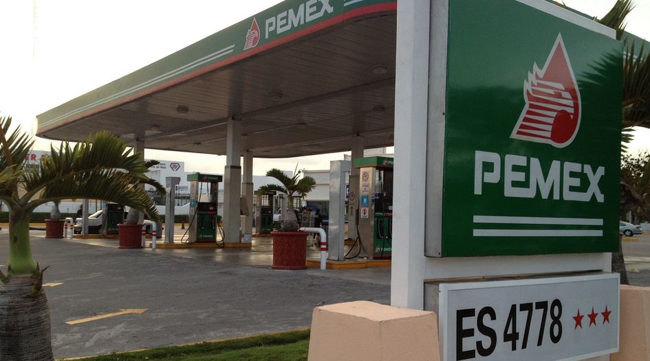 Pemex completes US$4 billion issue as production hits record low