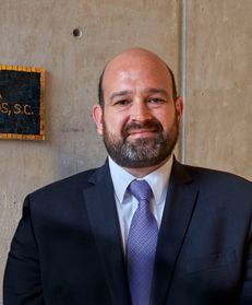 Victor M. Ruiz Barboza