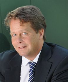 Philipp E Zurkinden