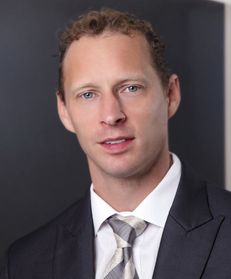 Clive Luck