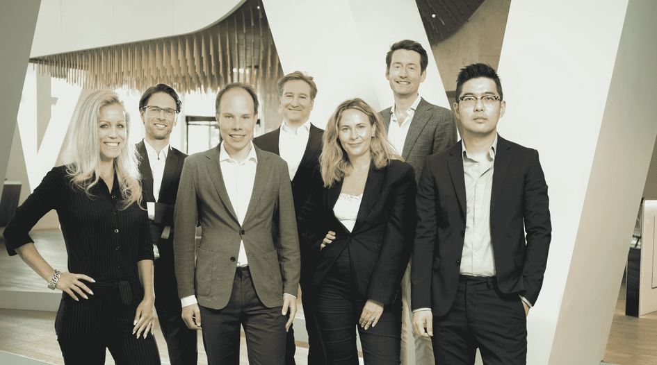 Dutch boutique hires from De Brauw
