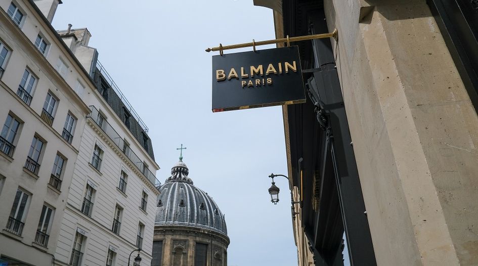 Pierre Balmain v EUIPO: the distinctiveness of a figurative mark ...