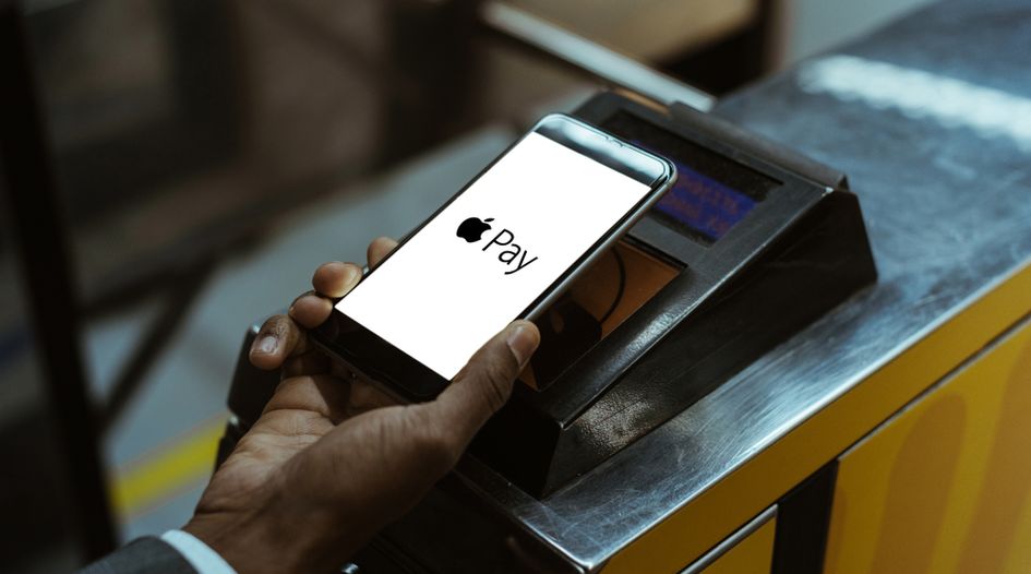 EU considers commitments in Apple Pay probe