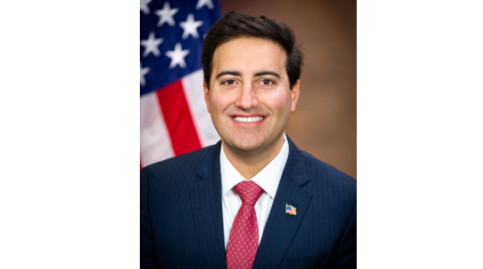 Assefi asks staff to “empty the clip”