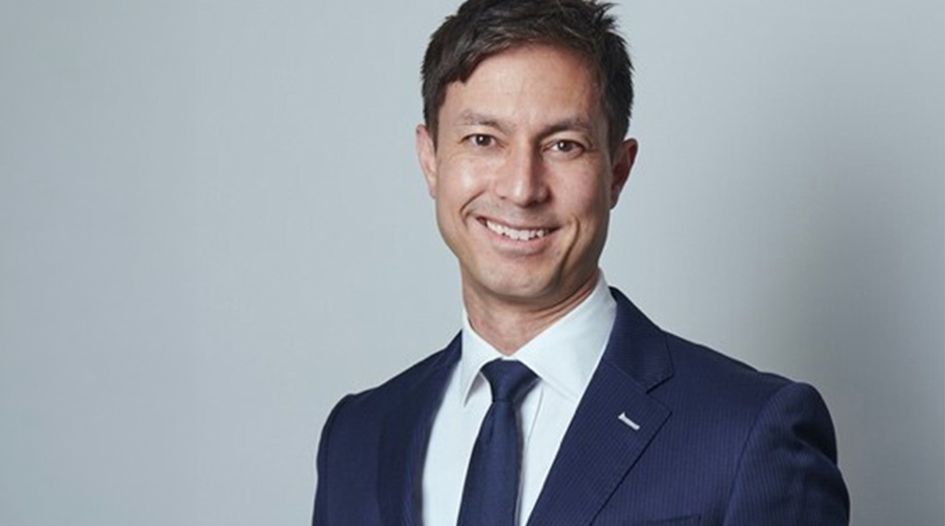 Simmons &amp; Simmons hires from IBM in Tokyo