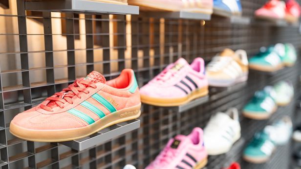 adidas gazelle silver green womens Replacement Laces for adidas Gazelle White / 140 cm / 55 in / Flat Shoe Laces