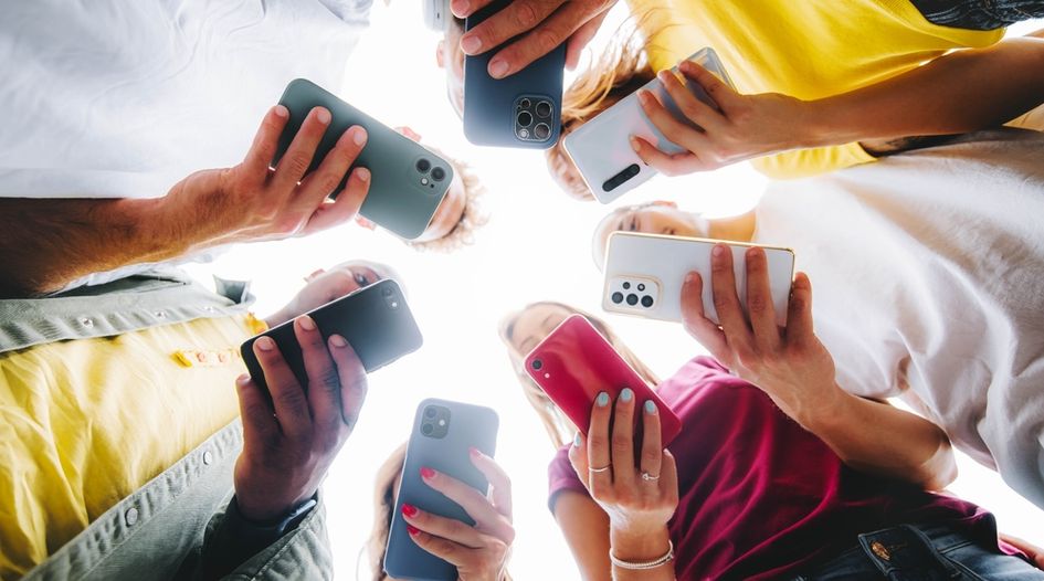 Verizon, Siemens, Adeia feature in April’s US patent deals spanning 5G, networki...