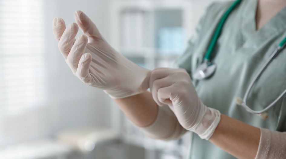 US court sends medical glove dispute to arbitration
